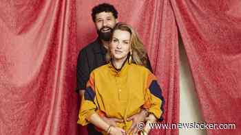 Tess (40) en Adham (41) vonden elkaar via een datingapp: ’Ik viel al voor haar stem voordat ik haar had gezien’