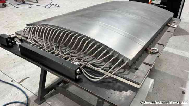 Oak Ridge scientists spent 8 weeks 3D-printing a 2-ton, 6-foot steel mold for Boeing's NASA plan