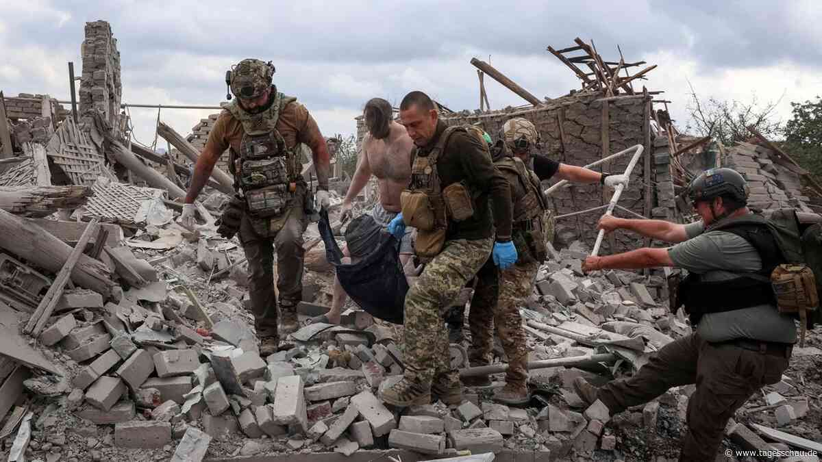 Krieg gegen die Ukraine: Tote bei russischen Angriffen auf Industriestädte