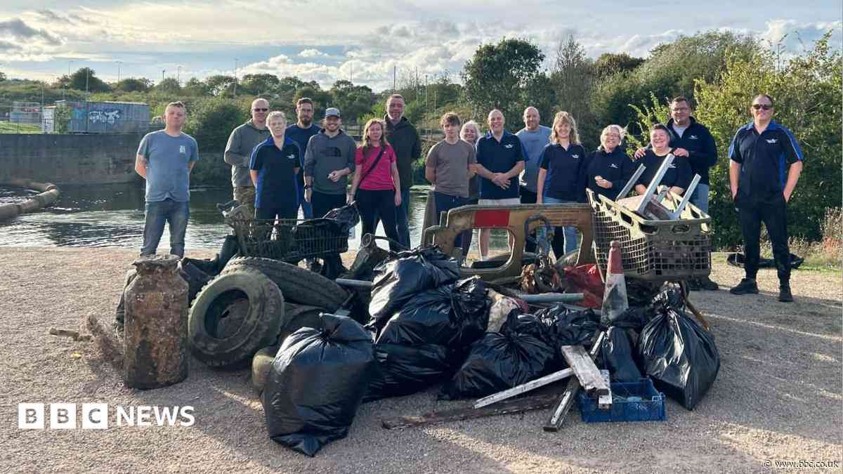 Divers spend six hours clearing river of waste