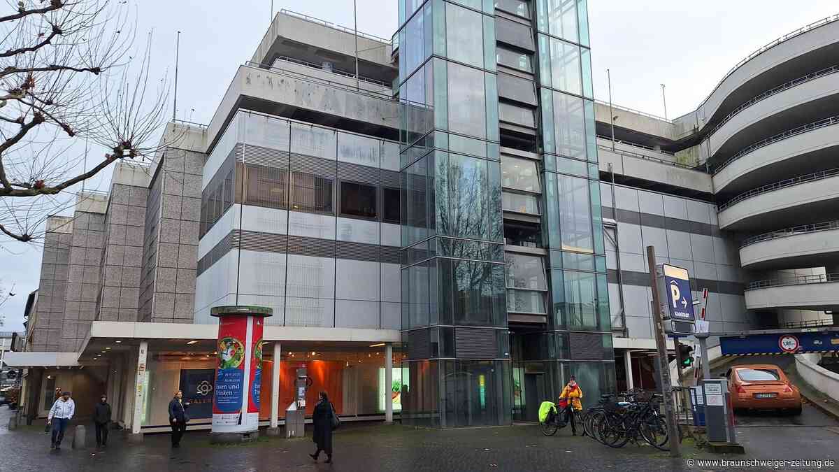 Brawo-Park, Arkaden, Karstadt: So viel Region steckt in der kriselnden Volksbank