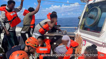 SEA-EYE 5 rettet 24 Menschen aus Seenot