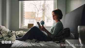 Invitation for men to 'experience hot flushes'