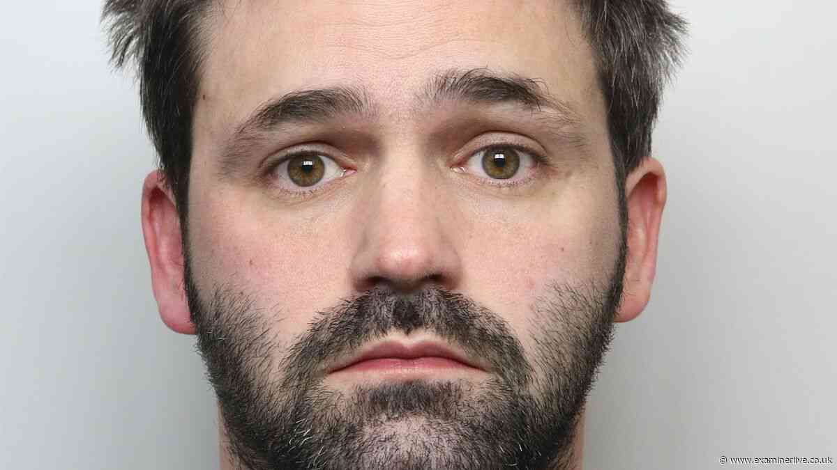 Bradford predator says 'I could be at your school in 35 minutes' after trying to snare 'schoolgirl'