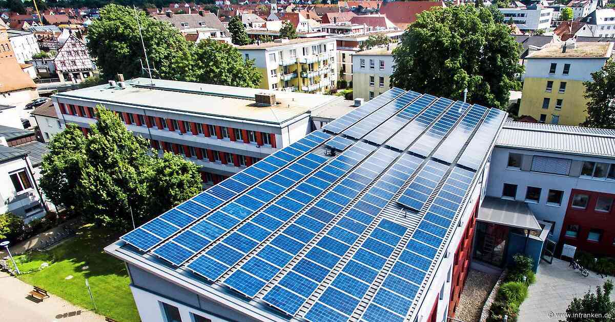 Landkreis Forchheim mit drastischer Maßnahme - "finanzielle Lage ist ernst"