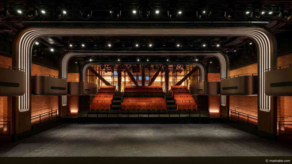 Apple opens super-fancy live music venue