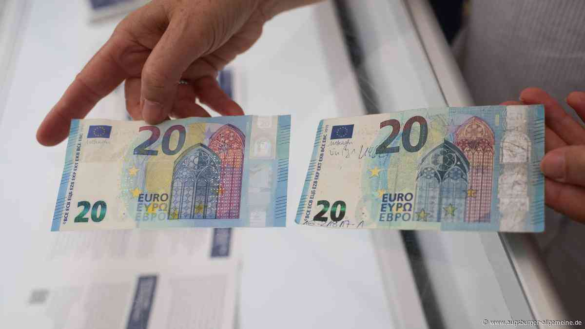 Unbekannter bezahlt beim Einkauf in Landsberg mit Falschgeld