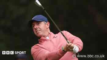 Eagle leaves McIlroy two off Wentworth lead