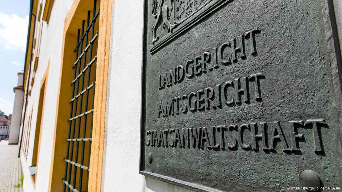 Mit einer Million Euro auf der A7: Der „Gentleman-Gangster“ schweigt vor Gericht