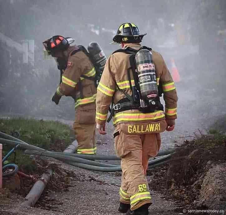 Working smoke alarms save three in early morning Sarnia house fire