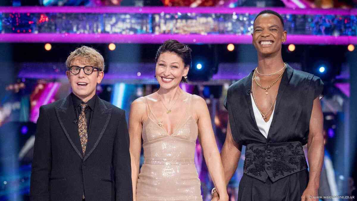 'Awkward Strictly hosts don't know each other enough yet' says body language expert