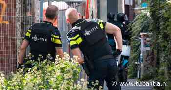 Grote politiemacht vertrekt met lege handen na ‘conflict met vuurwapen’ bij berucht pand in Enschede
