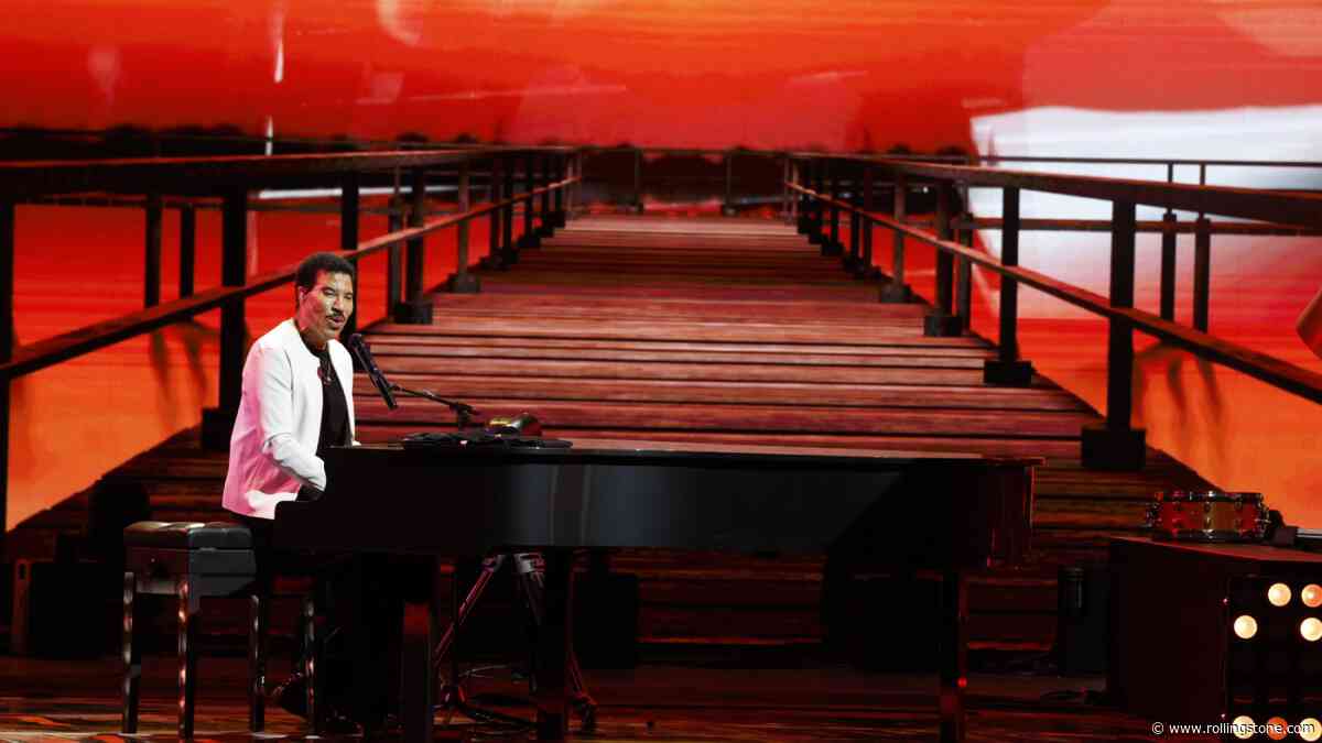 Lionel Richie ‘Doing Well’ After Heart Procedure and Hospitalization
