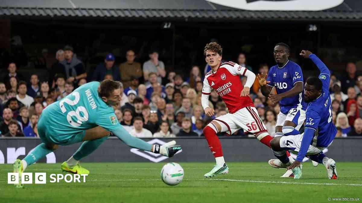 Carsley urges patience over Dowman and England