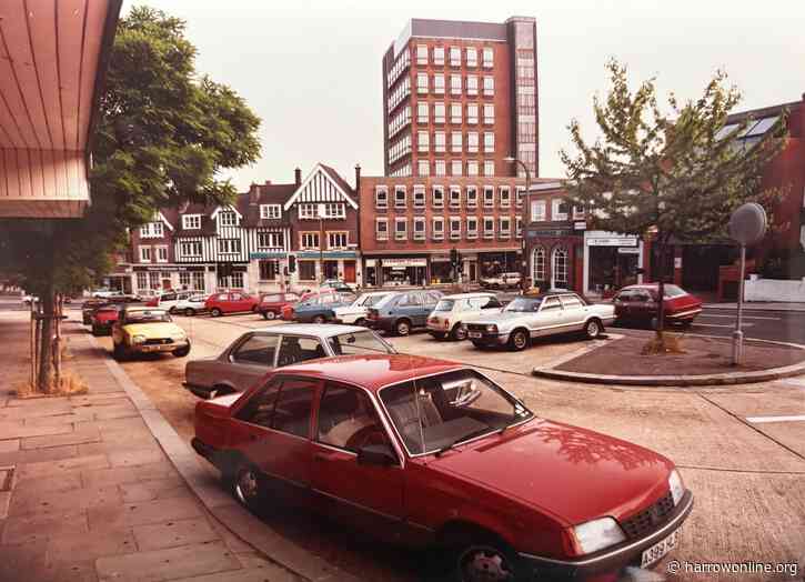 In Pictures: Stanmore Broadway in the 1980s