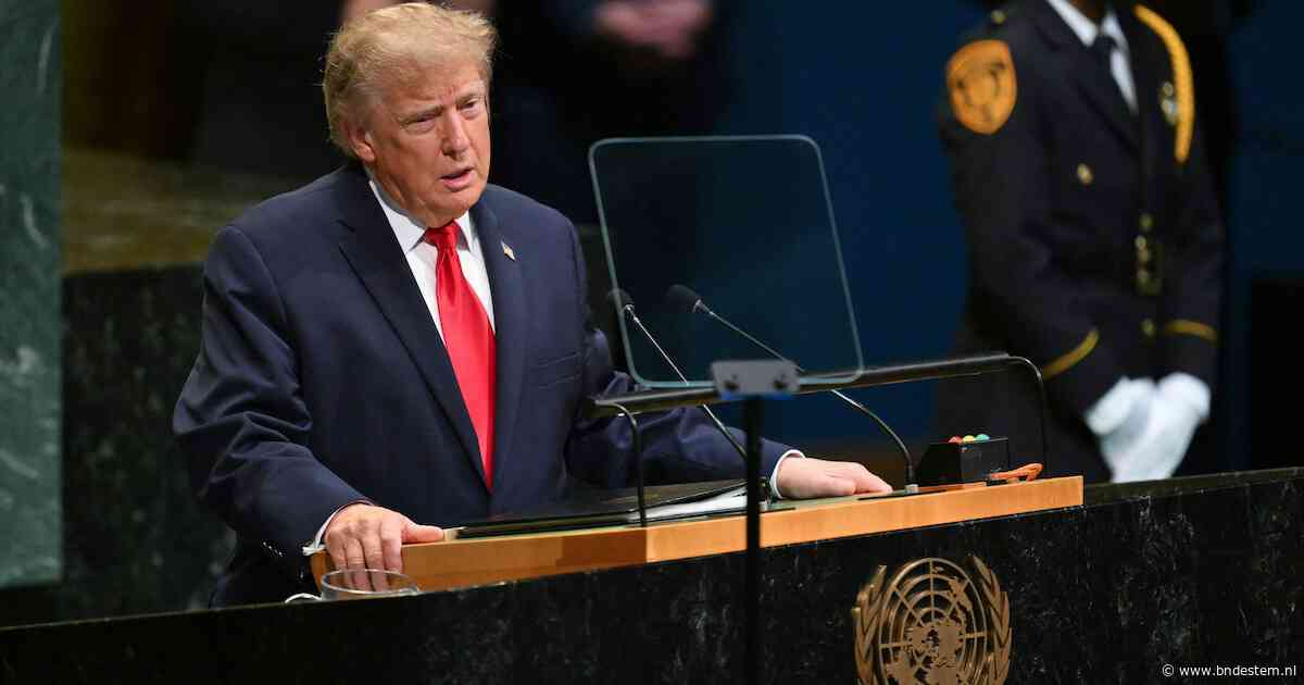 Trump schept op over economie, geeft AI nieuwe naam en roept op druk op Iran op te voeren