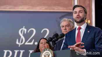 Vance, Oz chuckle about CNN, Politico ban during fraud event