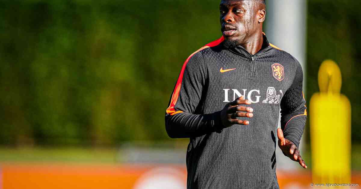 Brobbey voelt dat hij groeit als spits: 'Ik begreep de 10 die ik kreeg wel'