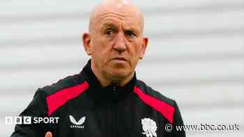 Ex-Wales coach Edwards joins Red Roses