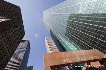 Texas' third-tallest tower is for sale. Here's what's inside the 71-story landmark.