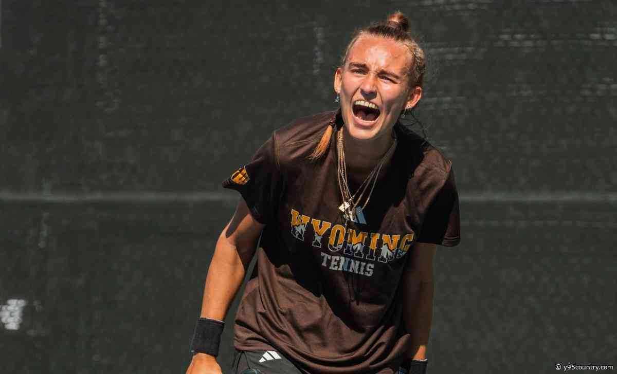 Wyoming Wins Pair of 'Flight' Titles in Fort Collins