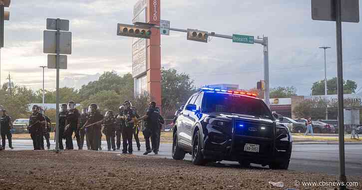 ICE officer who shot Venezuelan man wasn't wearing a body camera, sources say