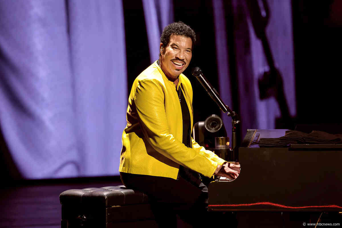 Lionel Richie undergoes heart procedure, will ‘take some time off’