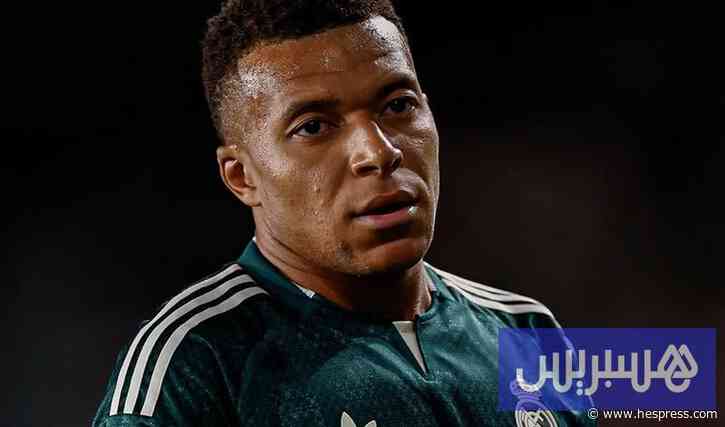 مبابي يتمسك بحظوظ الكرة الذهبية
