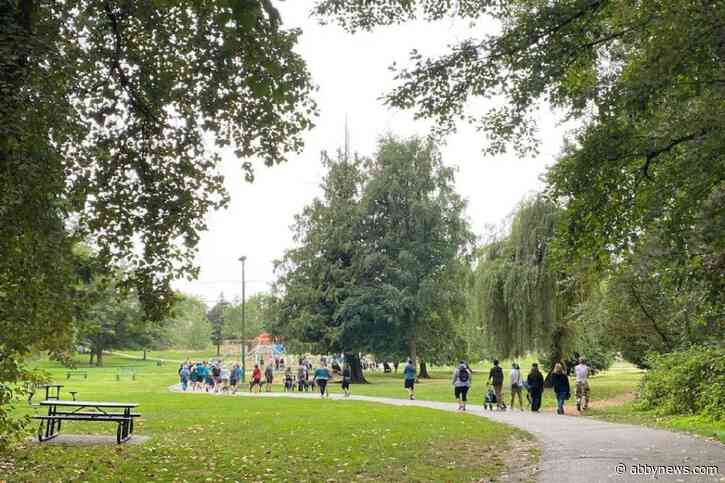 Walk of Hope in Abbotsford raises funds for ovarian cancer
