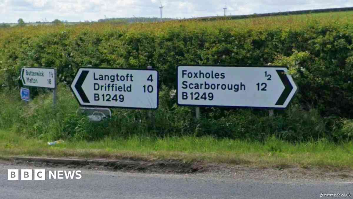 Two drivers seriously injured in car crash