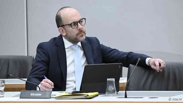 Minister: geen garantie snelle oplossing voor onveiligheid asielkinderen noodopvang