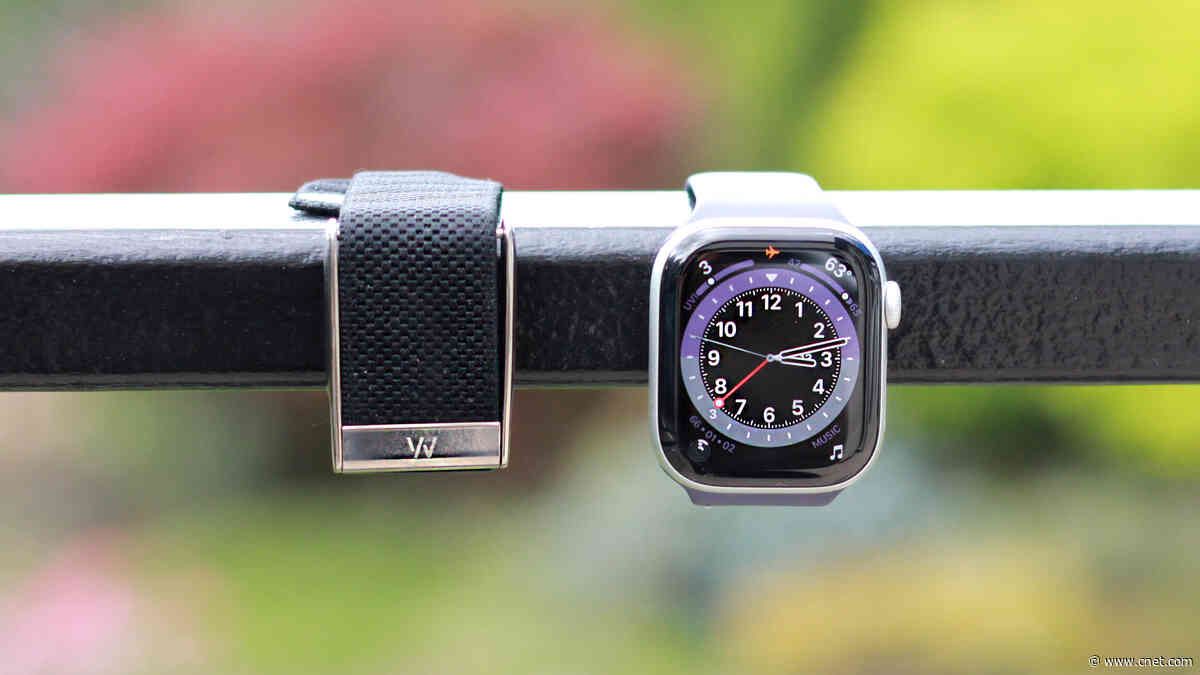 Apple Is Reportedly Developing a Screenless Fitness Tracker