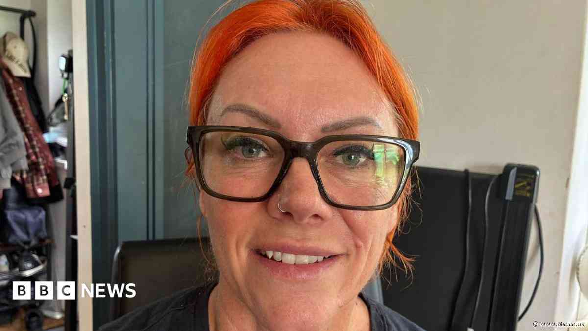 Parents suing over 'rubbish' children's tuition courses
