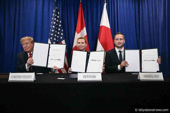 Donald Trump firma un acuerdo de seguridad tripartito con Dinamarca y Groenlandia para el despliegue de bases militares en el Ártico