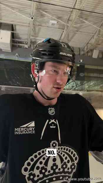 All business summer for Wardo 😂 #lakings #hockey