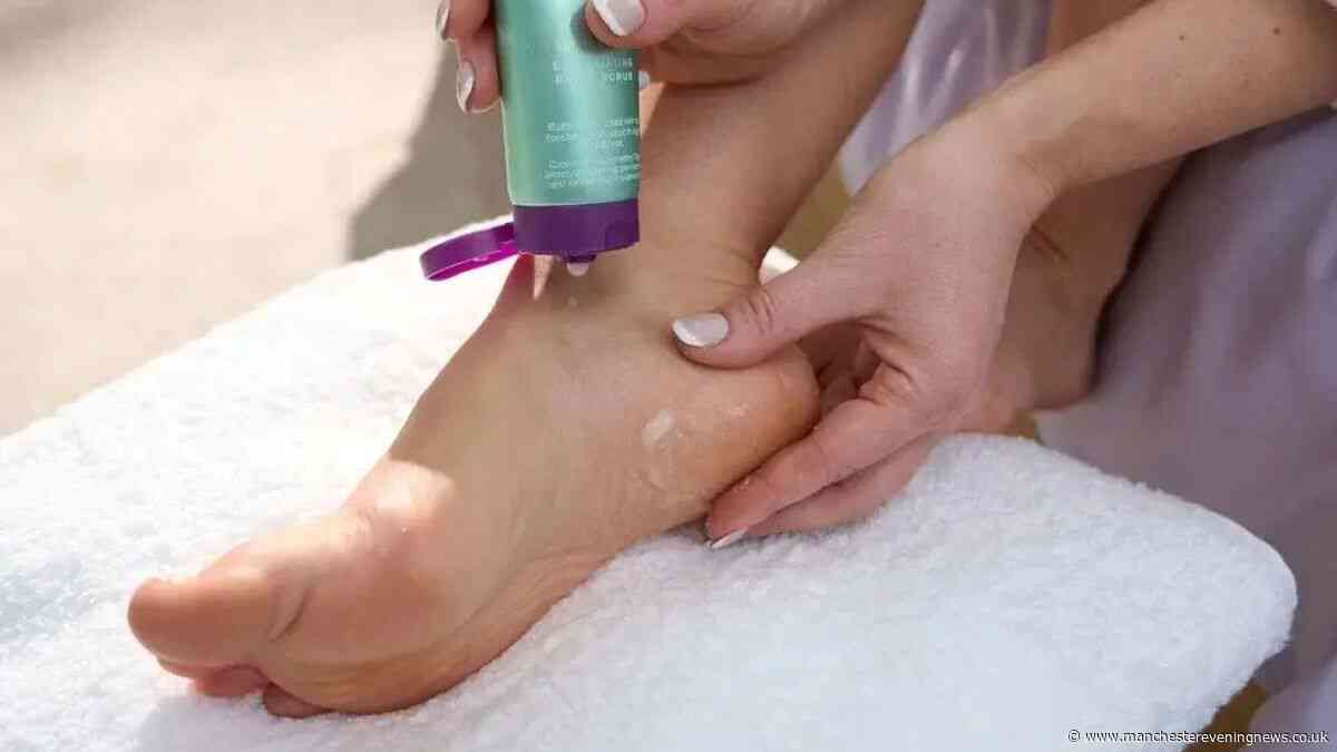 'Legs and feet feel amazing' with £11 buy that leaves skin 'incredibly soft'