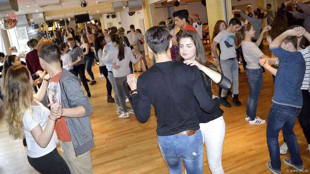 Eine ganze Gemeinde soll tanzen: Abiturienten haben eine ungewöhnliche Idee