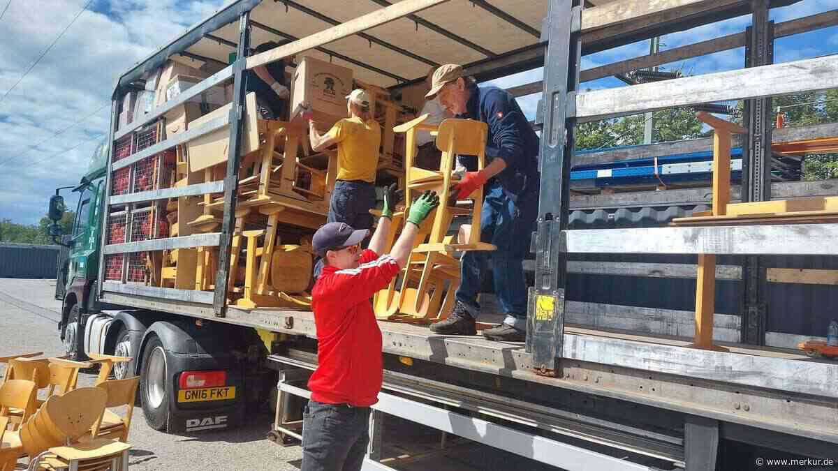 „Menschenleben gerettet“: 350 Feuerlöscher, 100 Laptops, ein Auto: Oberland schickt 40-Tonner in die Ukraine