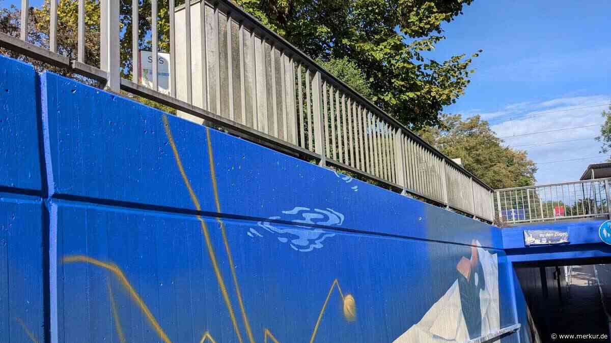 Wandbild am Bahnhof Lohhof erinnert an 350 NS-Zwangsarbeiter