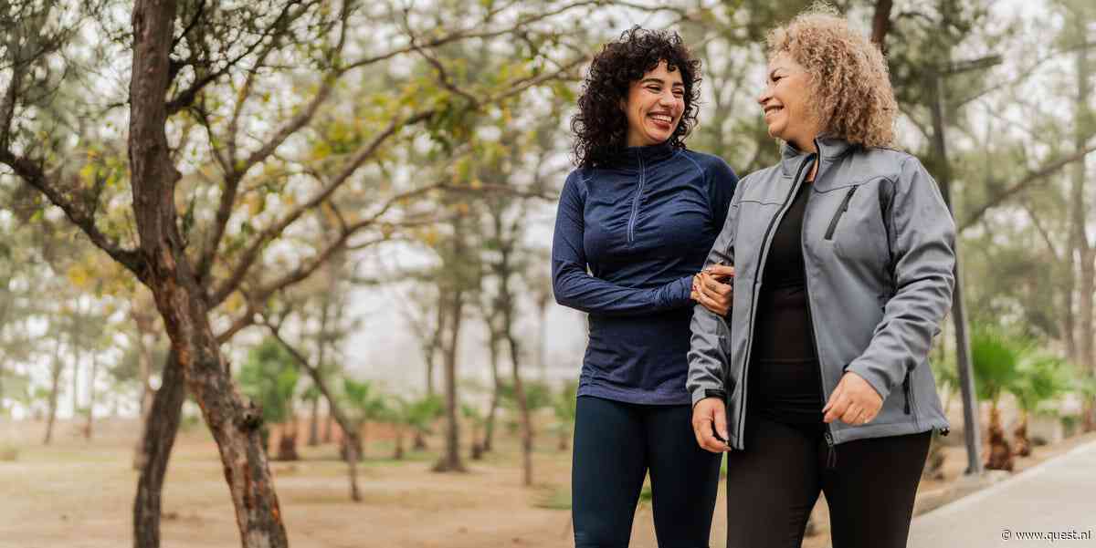 Elke dag wandelen of 2 keer per week intensief sporten: wat is gezonder?