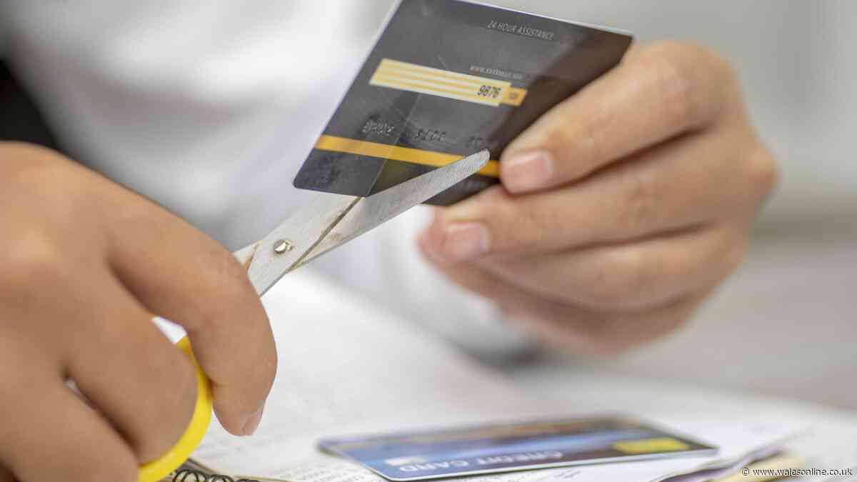 Banks close 37,274 accounts linked to people born between 1976 and 1985