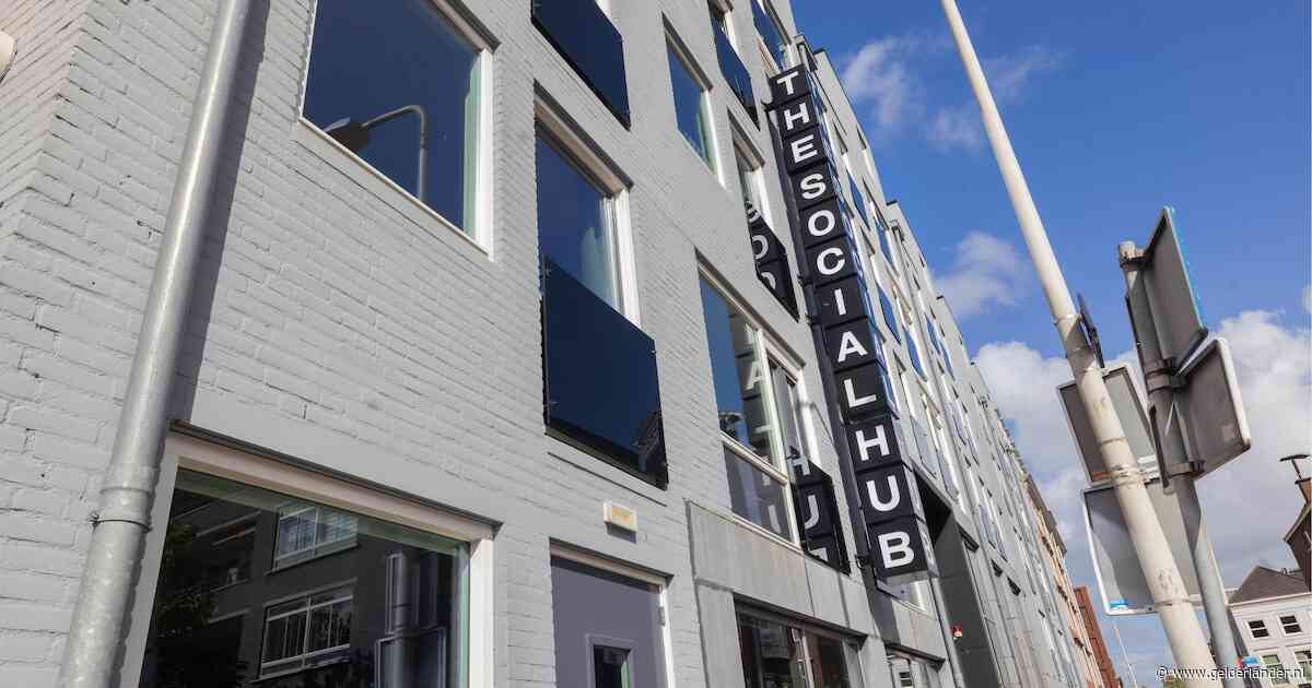 Studente Agnese betaalt 1200 euro voor een kamer met ‘hotelfunctie’: ‘Er is niks anders, dus wat moet je?’