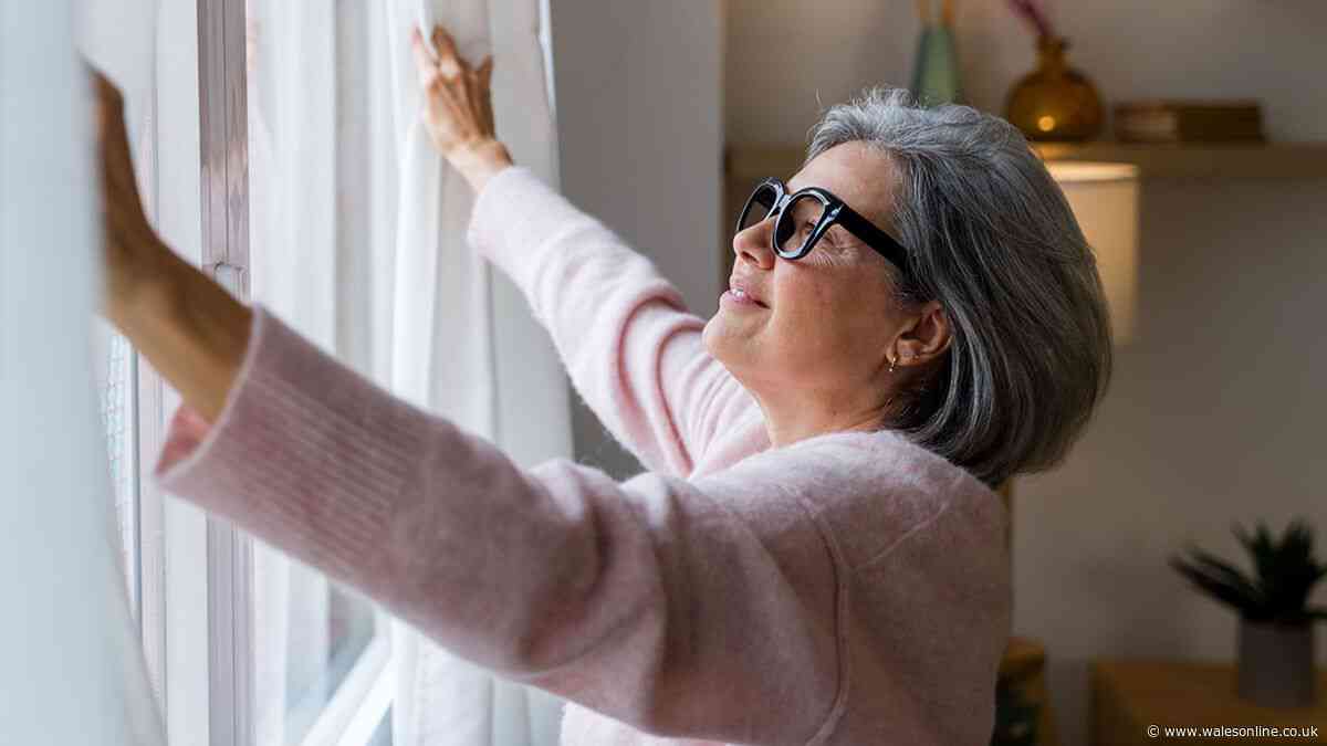 Quick change to your curtains 'costs nothing' but can cut your energy bills