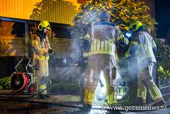 Brandweer haalt bewoners uit woning vol rook