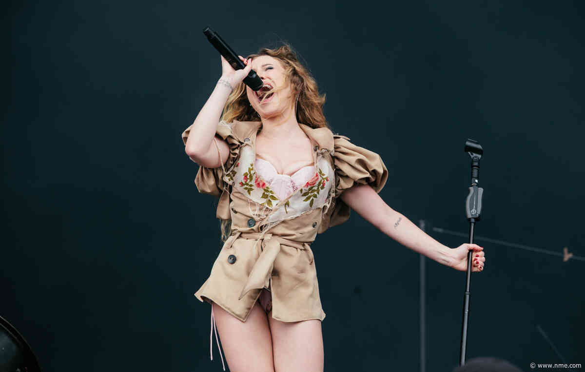 Watch Slayyyter play her version of Turnstile’s ‘Birds’ live for the first time in Atlanta
