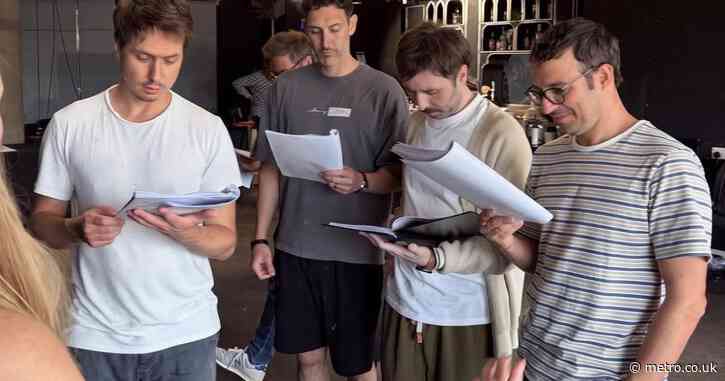 Inbetweeners stars share new behind-the-scenes photo and ‘disappointing’ warning for fans