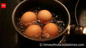 Why do eggs crack while boiling? 5 common reasons and how to prevent it