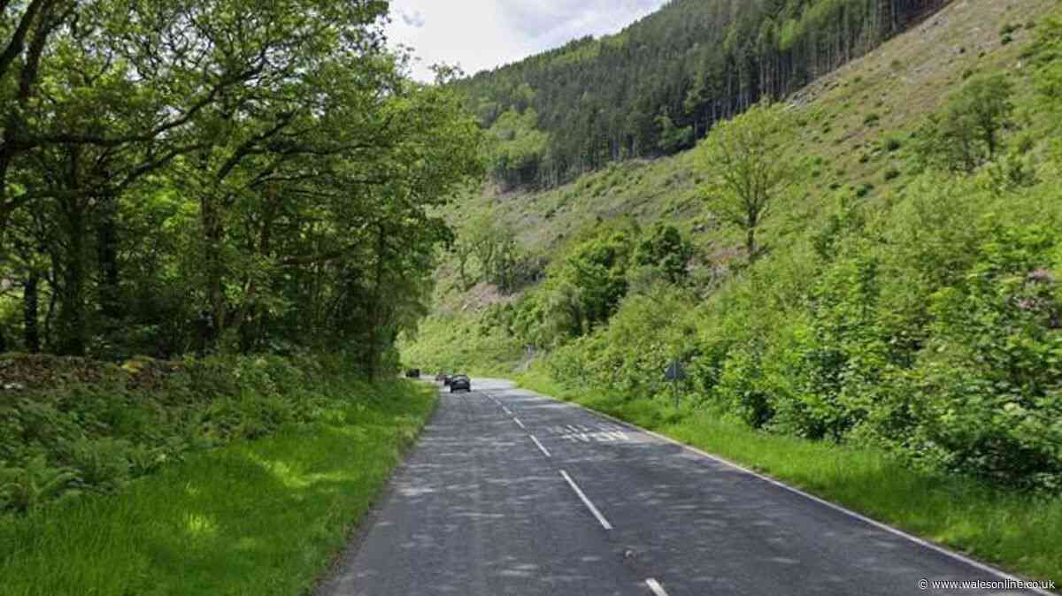Police find man dead inside car parked in layby in North Wales