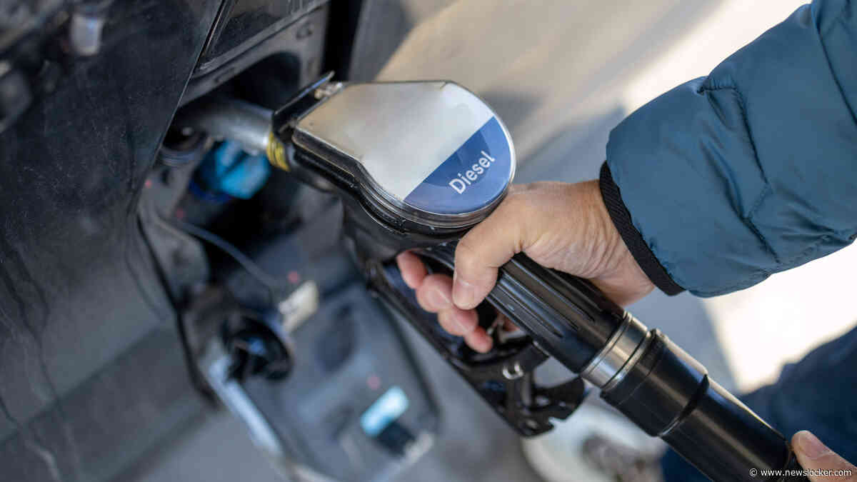 Schaarste aan diesel laat zich voelen aan de pomp: 30 euro per tankbeurt erbij