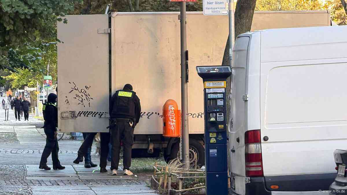 Sondereinheiten im Einsatz: Mehrere Festnahmen bei Razzia gegen Schusswaffengewalt in Berlin